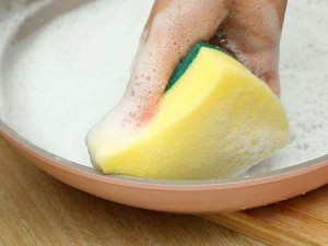 How to clean a bouncy castle?